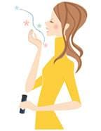 アロマを楽しむ女性